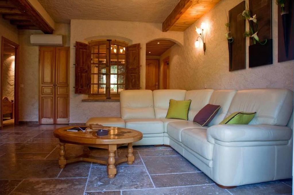 L' Escapade Hotel & Restaurant Le Pradet Luaran gambar