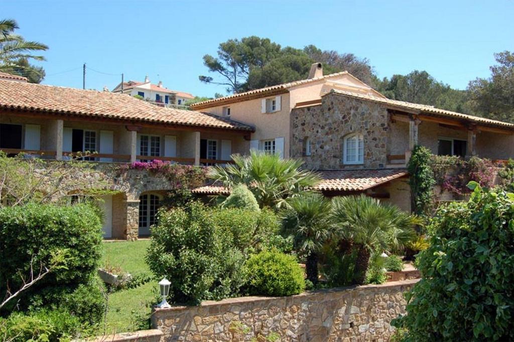L' Escapade Hotel & Restaurant Le Pradet Luaran gambar