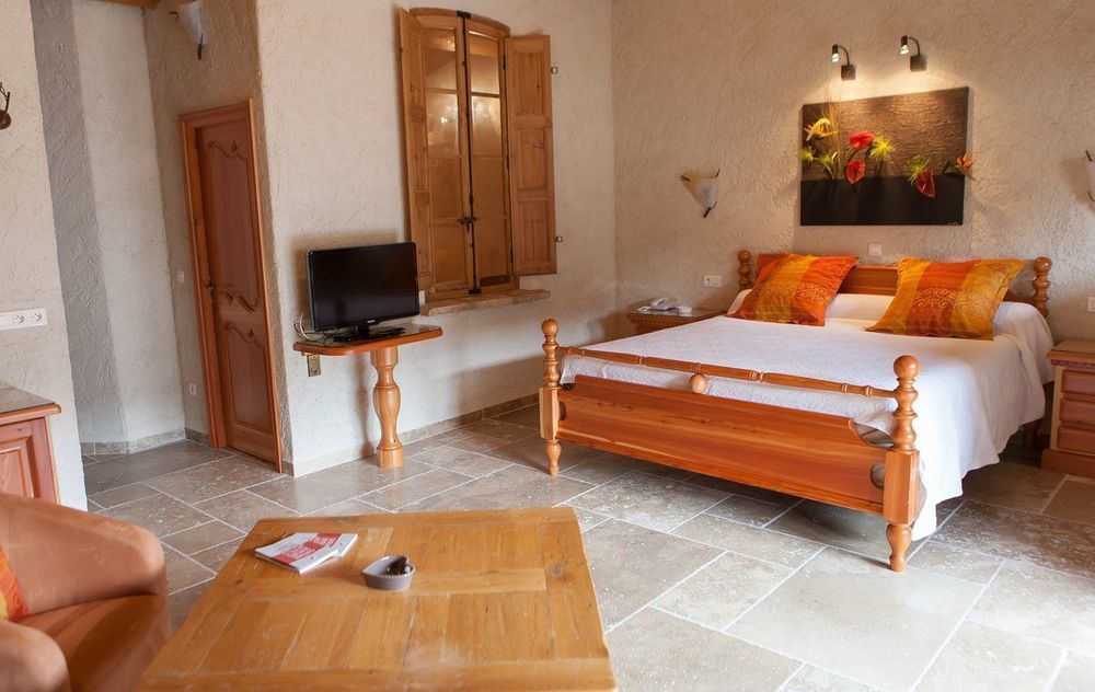 L' Escapade Hotel & Restaurant Le Pradet Luaran gambar