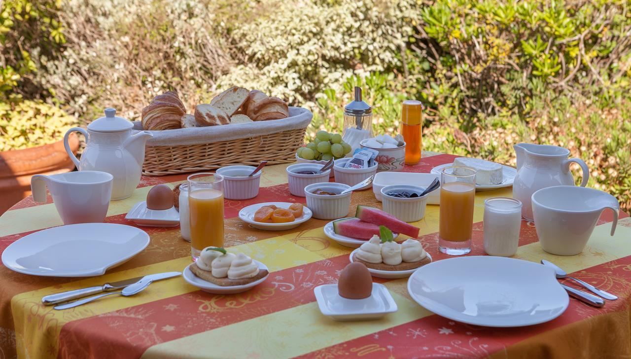 L' Escapade Hotel & Restaurant Le Pradet Luaran gambar