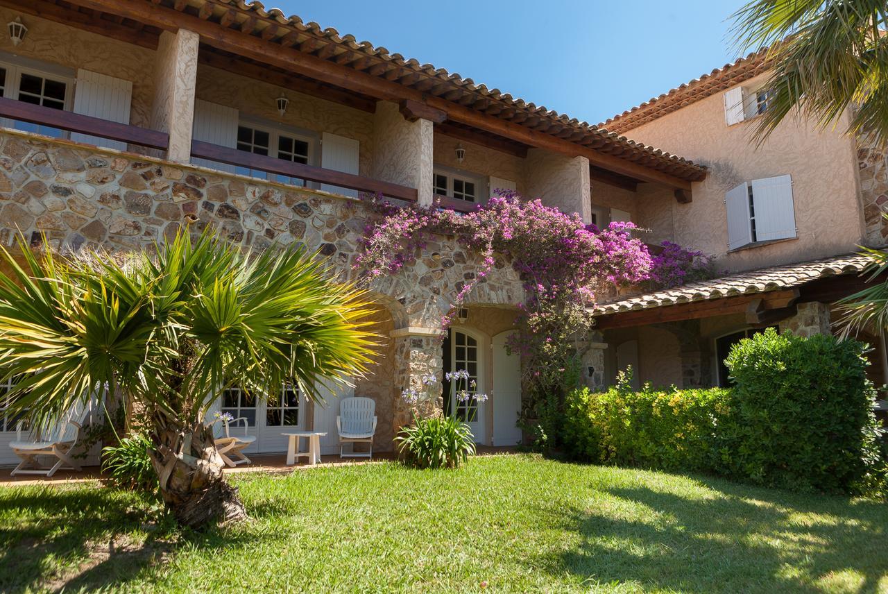 L' Escapade Hotel & Restaurant Le Pradet Luaran gambar
