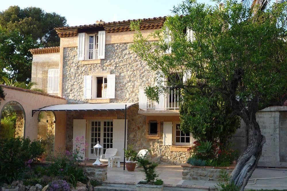 L' Escapade Hotel & Restaurant Le Pradet Luaran gambar